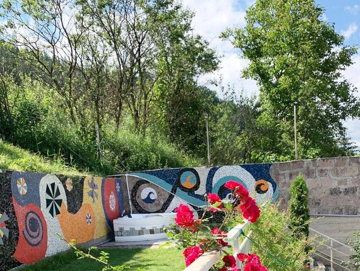 Dilijan Duplex Villa Luaran gambar